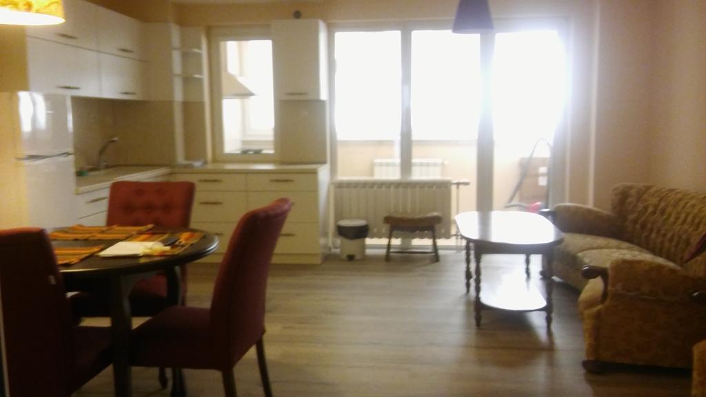 Apartment Izabel Yambol Exteriör bild